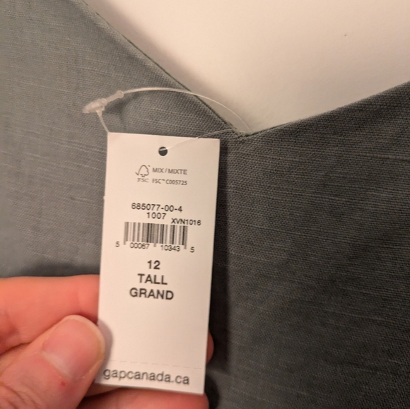 Gap Summer Romper - Picture 3 of 4